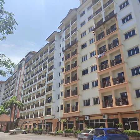 Sofea Inn Bukit Merah - Suria A7733 Kampong Selemat Esterno foto