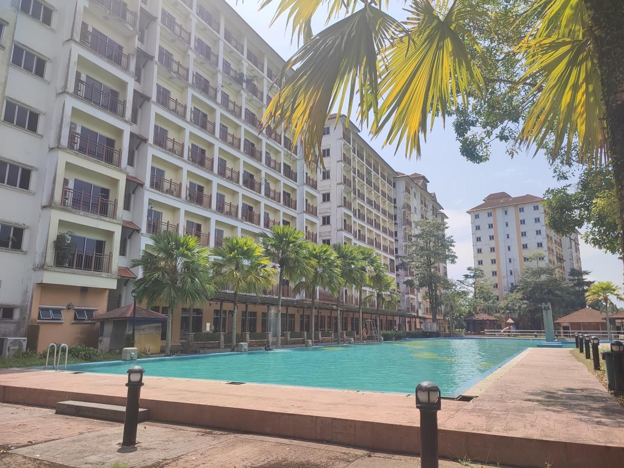 Sofea Inn Bukit Merah - Suria A7733 Kampong Selemat Esterno foto
