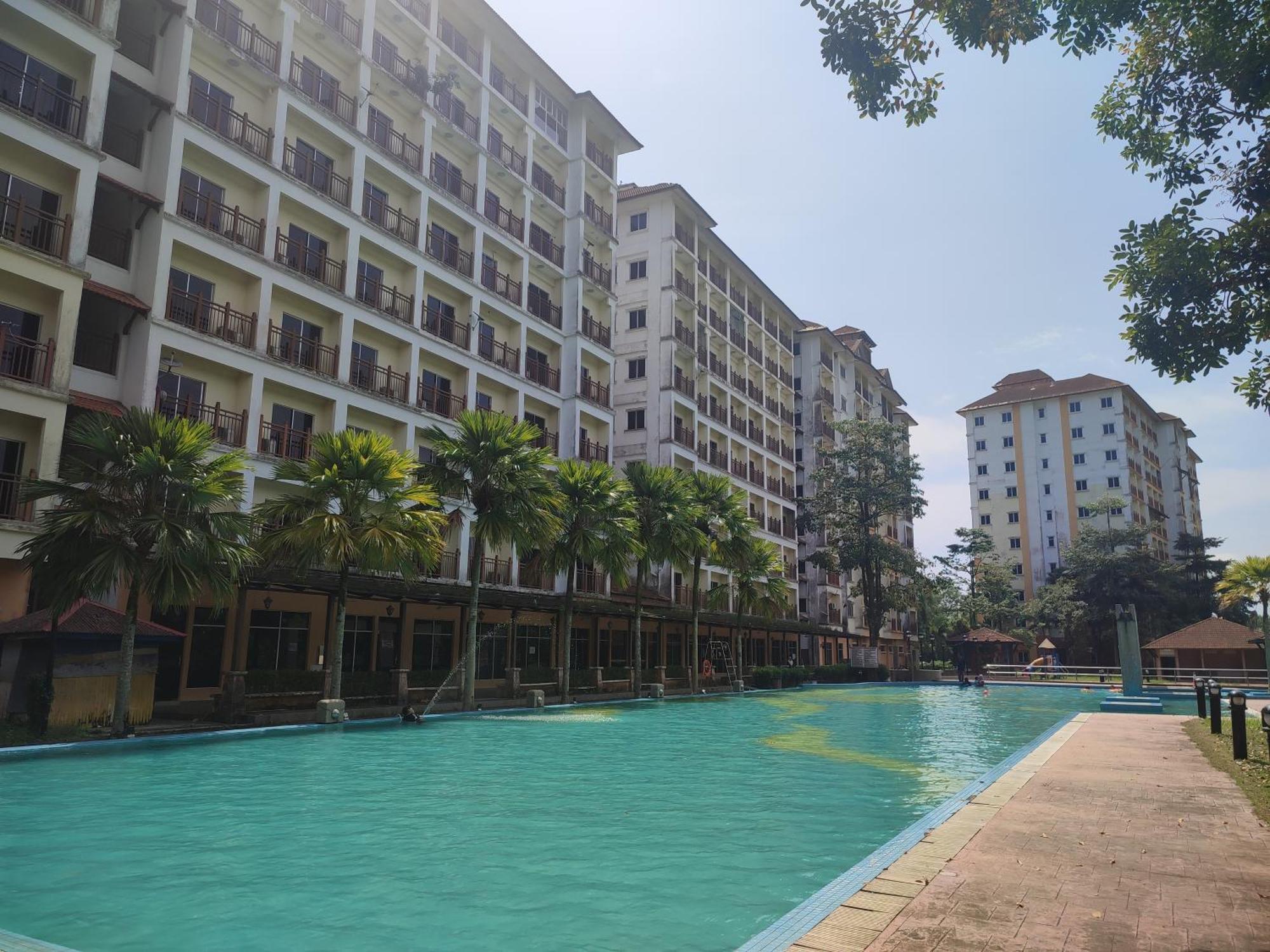 Sofea Inn Bukit Merah - Suria A7733 Kampong Selemat Esterno foto